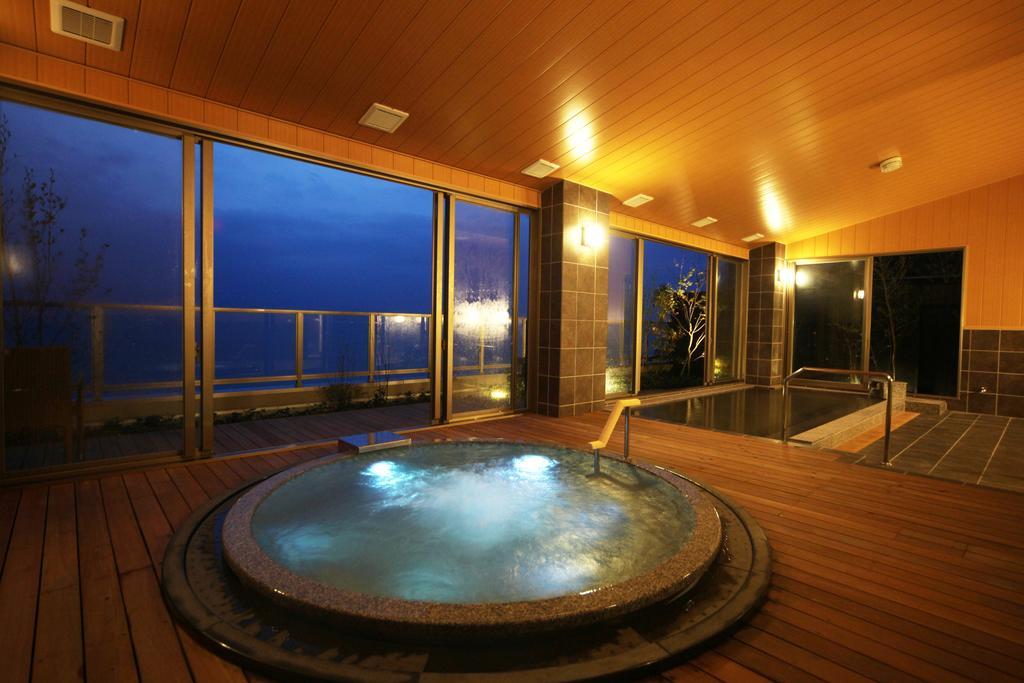 Amane Resort Seikai Beppu Exterior foto A modern onsen